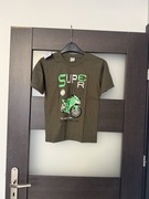 T-shirt chłopięcy khaki z nadrukiem nowy rozmiar 134