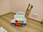 Dziecięcy wózek drewniany pchacz 