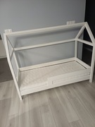 Łóżko domek z materacem 