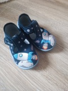 VIGGAMI KAPCIE PRZEDSZKOLNE CAŁOROCZNE DLA CHŁOPCA PAWEŁEK DRUK R23