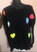 Sweter damski czarny biust 120/130 serduszka
