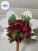 Serca z różami - stroik na grób 