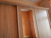 SZAFA 3-DRZWIOWA PRZESUWNA Z PŁYTY MEBLOWEJ