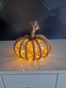 Dynia ze sznurka + lampki 50 led