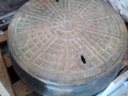 Właz żeliwny DN600 KL.D400=40T, H160 zeliwny D40