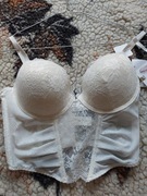 Nowy biustonosz z gorsetem roz 80C/36C Jessica Simpson śmietankowy idealny