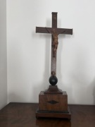 Chrystus na krzyżu, antyk, drewno