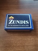 Zundis stare pudełko po zapałkach 