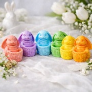 WIelkanocna świeca sojowa Królik z koszykiem