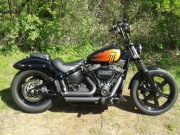 HARLEY DAVIDSON SOFTAIL STREET BOB FXBBS BLACKLINE ROCKER