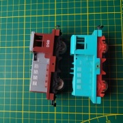 Dwie lokomotywy Piko Junior H0 uszkodzone