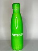 Zielona butelka termiczna ze stali nierdzewnej - izolowana - 500ml