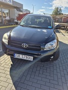 Do sprzedania Toyota RAV4 napęd na 4 koła.