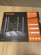 Router Tenda AC8