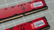 Pamięć RAM GoodRAM DDR4 8GB (2x4GB) 2400MHz CL15 IRIDIUM Red IRDM