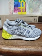 Asics buty sneakersy do biegania RoadHawk FF 2  rozmiar 37