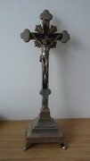 Stary duży metalowy krucyfiks