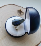 Srebrny duży pierścionek łezka labradoryt autorski regulowany 