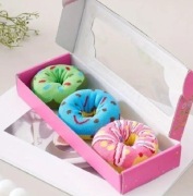 Zestaw 3 par skarpetek - pudełko pączków idealne na prezent