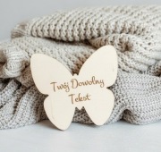 Tabliczki drewniane w kształcie motyla dla dziecka – dowolna personalizacja