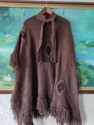 ponczo z frędzlami wełniane peleryna wełniana bukla  narzuta kardigan 