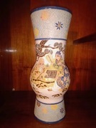 Wazon gliniany zdobiony