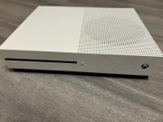 Konsola XBOX One S z grami