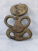 Drewniana rzeźba ścienna