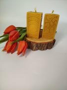 Świeca prostopadłościan z kurczakiem z wosku pszczelego