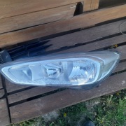 Lampa lewy przód ford fokus mk3 lift uszkodzone mocowania