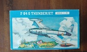 Plastikowy model samolotu F-84 THUNDERJET