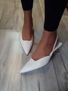 (43) Białe czółenka wieczorowe z odkrytą piętą i złotym obcasem, NOWE 