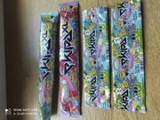 Cztery papierki po lodach ekipy