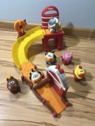 Zestaw Playskool Wheel Pals Farma Tor Zjeżdżalnia + 6 Zwierzątek Hasbro