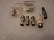 Zestaw wtyczek antenowych Gniazda podwójne F 