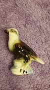Porcelanowa mała śliczna figurka ptak drapieżny 