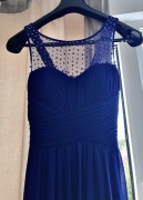 Chabrowa sukienka wieczorowa 