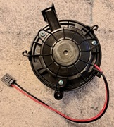 Dmuchawa nawiewu wentylator Opel Astra J