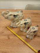 Porcelanowe Słonie z Wietnamu