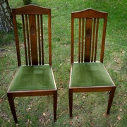 Wygodne dębowe krzesła secesyjne (XX lecie międzywojenne). Para za 799 zł