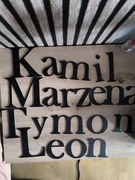 Napisy na ścianę imiona loga firm dowolną czcionka projekt