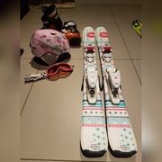 Narty z wiązaniami, buty, kask i okulary