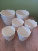 Zestaw 6 doniczek plastikowych bez podstawek