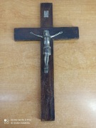 Stary krucyfiks / krzyż z metalową figurą Chrystusa