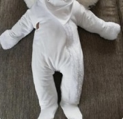 kombinezon niemowlęcy