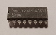 N82S123AN  EPROM Parallel Async