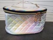 Kosmetyczka Kuferek metaliczna pikowana