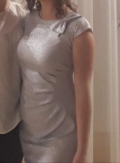 sukienka błyszcząca z marszczeniem r.40 MARISA