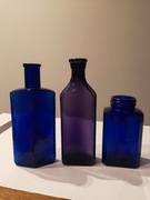 Butelki apteczne ametystowe szklo niebieskie kobaltowe