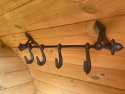 wieszak do sauny żeliwny 50 cm z hakami regulowany